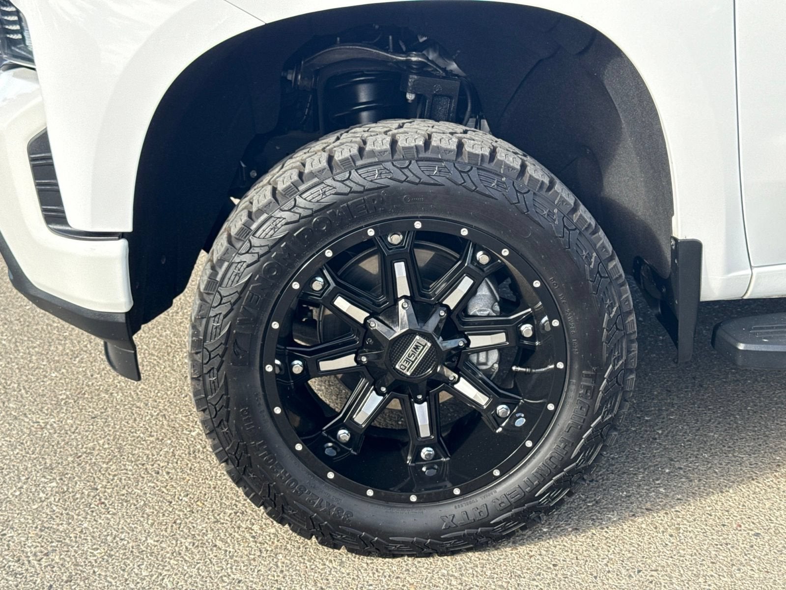 chevrolet silverado 1500 2019 3GCUYBEF1KG701440 image chevrolet silverado 1500 2019 3GCUYBEF1KG701440 image